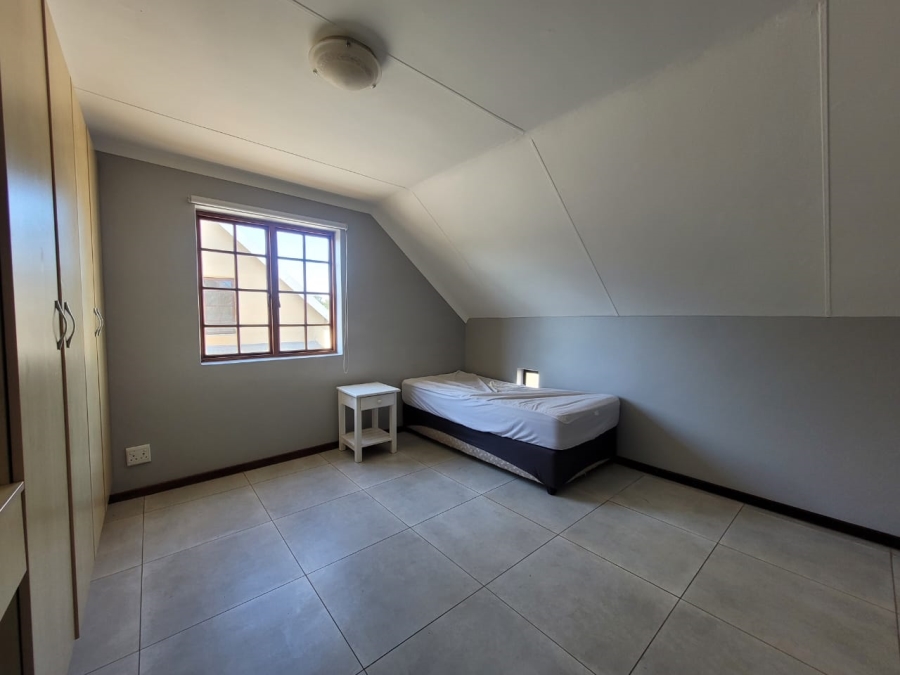To Let 3 Bedroom Property for Rent in Humansdorp Eastern Cape